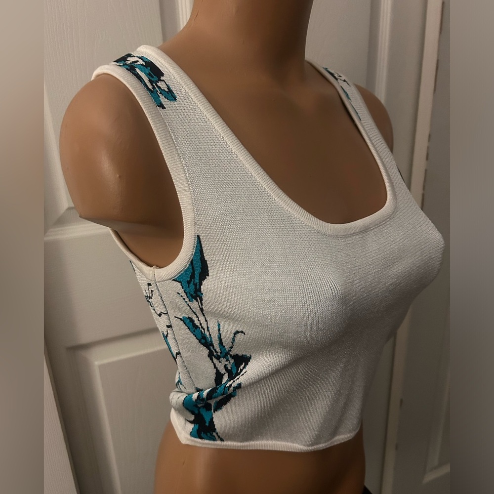 Sexy Medium Bebe Crop Stretch Top Size Medium M